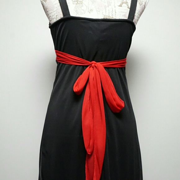 Red Black Alyn paige dress - Picture 5 of 8